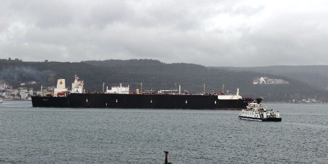 Doğalgaz Tankeri Çanakkale Boğazı’ndan Geçti