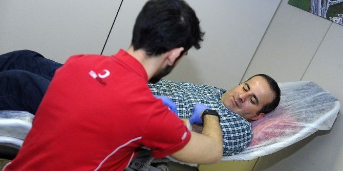 İhlas Holding Çalışanlarından Türk Kızılayı’na Kan Bağışı
