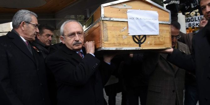 Prof. Dr. Gürhan Fişek Son Yolculuğuna Uğurlandı