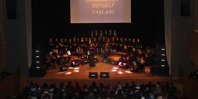 Anadolu’nun Ezgileri Bergama’da Hayat Buldu
