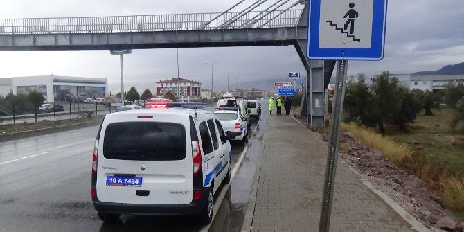 Çukura Düşen Bisikletli Şahıs Hayatını Kaybetti