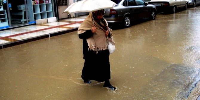Yağmur Vatandaşı Perişan Etti Üreticinin Yüzünü Güldürdü