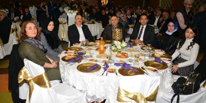 Erzincanlılar Düzenlenen Gecede Bir Araya Geldi