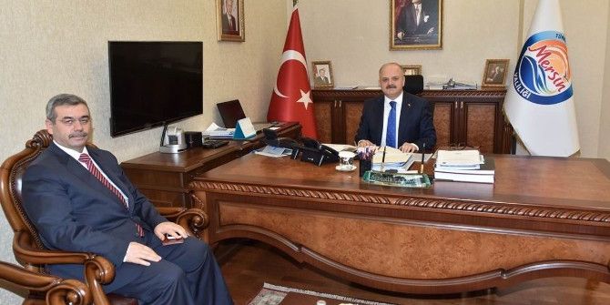 Müftü Coşkun, Vali Çakacak’ı Ziyaret Etti