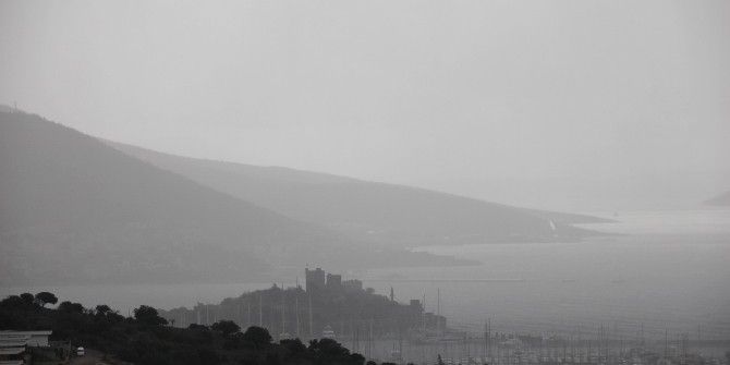 Sağanak Ve Dolu Bodrum’da Hayatı Felç Etti