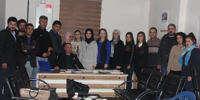 Diriliş Başkanları Derneği Van Şubesi, “Yeni Anayasa Ve Başkanlığa Evet” Kampanyasını Başlattı