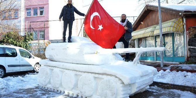 4 Ton Kar Kullanarak Tank Yaptılar