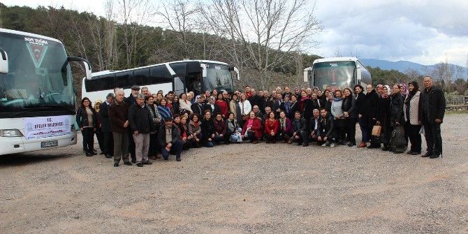 Efeler, Zübeyde Hanım’ı Unutmadı