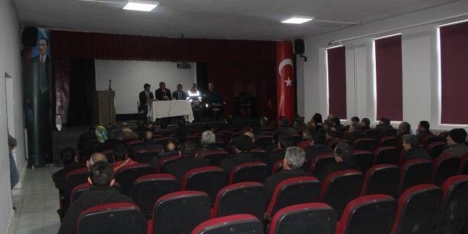 Kaymakam Keklik Öğrenci Servisleri İle İlgili Toplantı Düzenledi