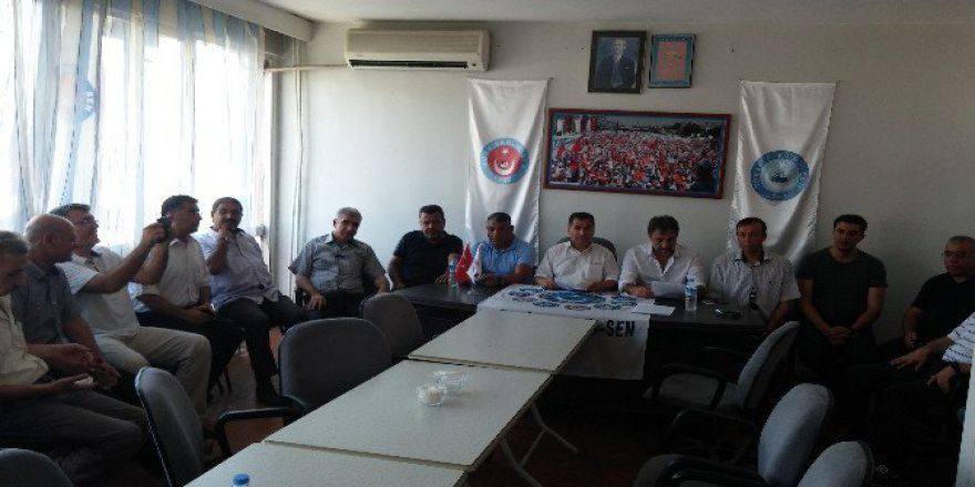 Gaziantep Kamu-sen’den Darbe Girişimine Kınama