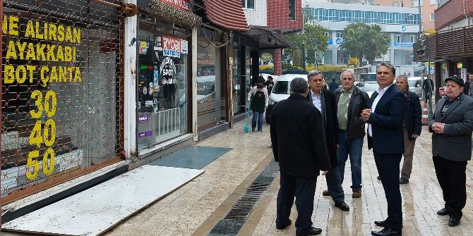 Başkan Uysal’dan Esnafa ‘Geçmiş Olsun’ Ziyareti