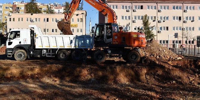 Muratpaşa Belediyesi’nden 75’inci Yıl Cumhuriyet Anadolu Lisesi’ne Spor Salonu