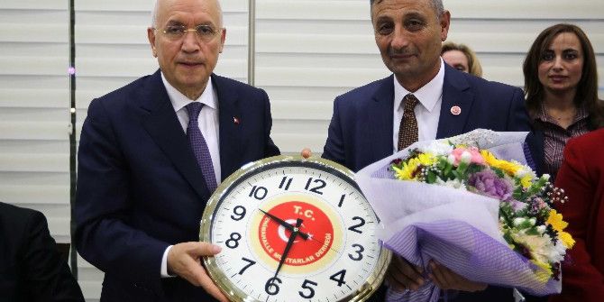 Başkan Yaşar, Muhtarlarla Akşam Yemeğinde Buluştu