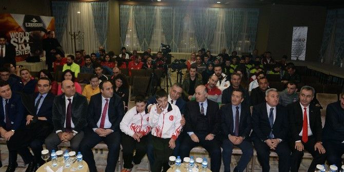 Türkiye Özel Sporcular Kayak Şampiyonasının Açılışı Yapıldı