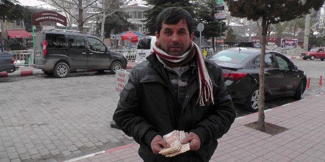 Yastıkta Bulduğu Bin Lirayı Teslim Eden Örnek Vatandaşa Yardım