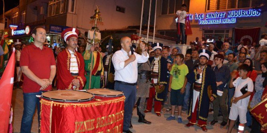 İznik’ten Demokrasiye Tam Destek