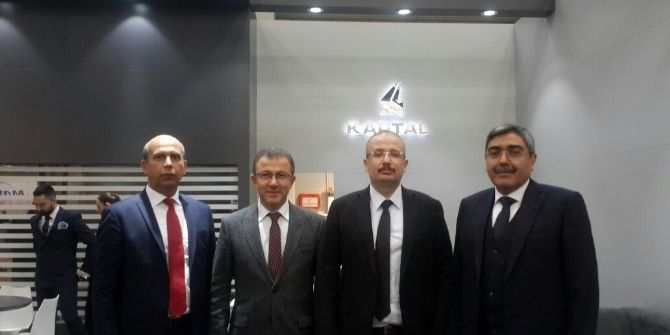 Almanya Çıkarması Yapan Halıcılar, Fuarda Yalnız Kalmadı