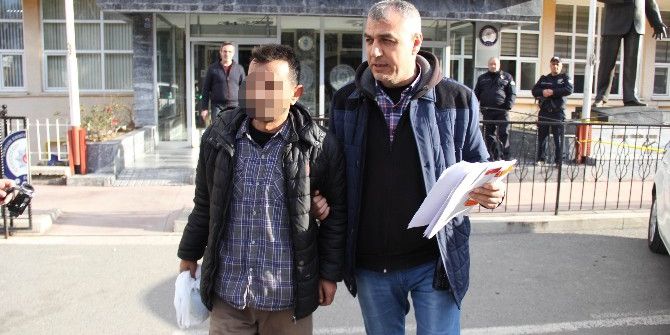 Simsarların Bıçaklı Kavgası: 1 Yaralı