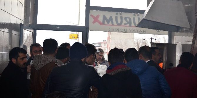 İş Yeri Açılışında İzdiham