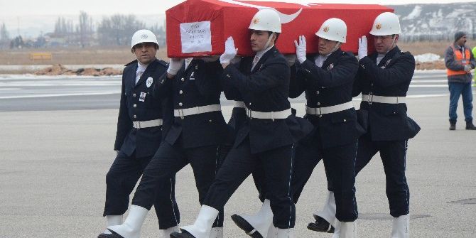 Eskişehir Şehidini Karşıladı