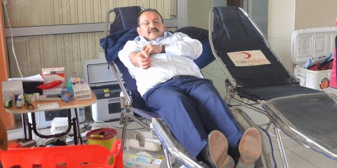 Cumhuriyet Başsavcısı Cansever Kan Verdi