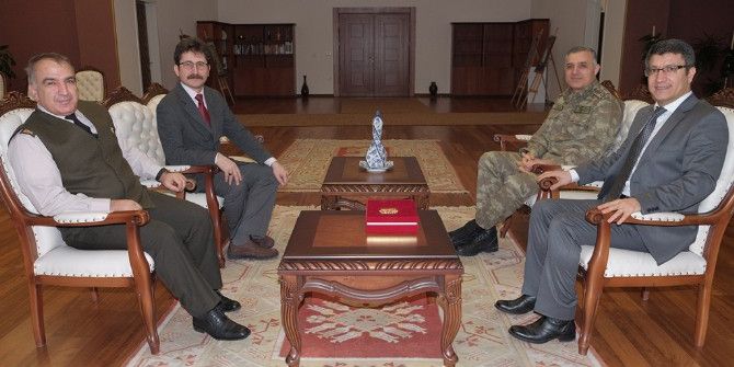 Garnizon Komutanı Koç Ve Kurmay Balkanı Özaslan’dan Rektör Taş’a Ziyaret