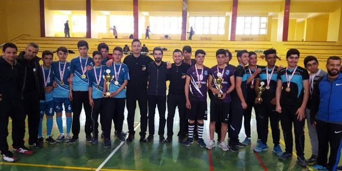 Şanlıurfa’da Badminton Müsabakaları Sona Erdi