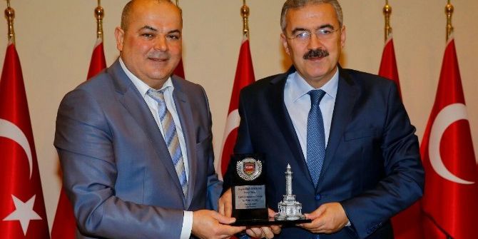 Taksi Sahiplerinden Vali’ye Anlamlı Ziyaret