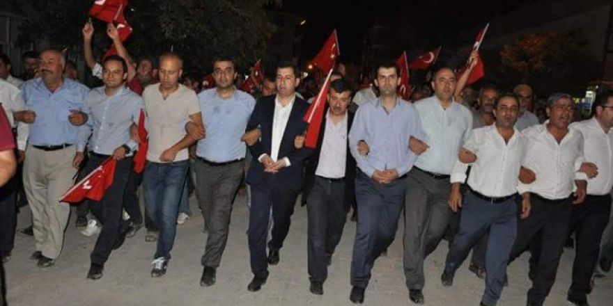 Bozavalılar Demokrasi Nöbetini Bırakmıyor