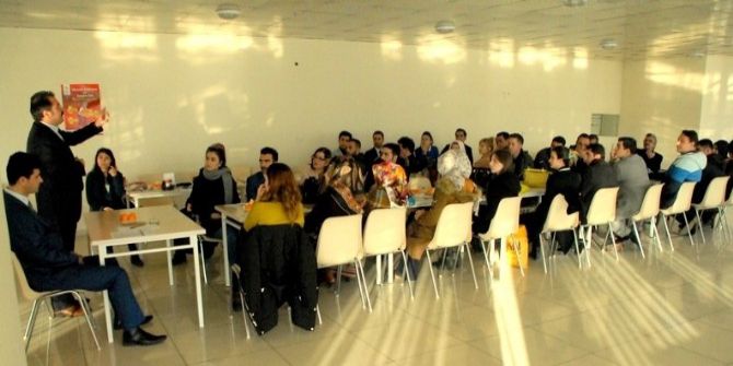 Müdür Ceylani, Stajyer Öğretmenlerle Bir Araya Geldi