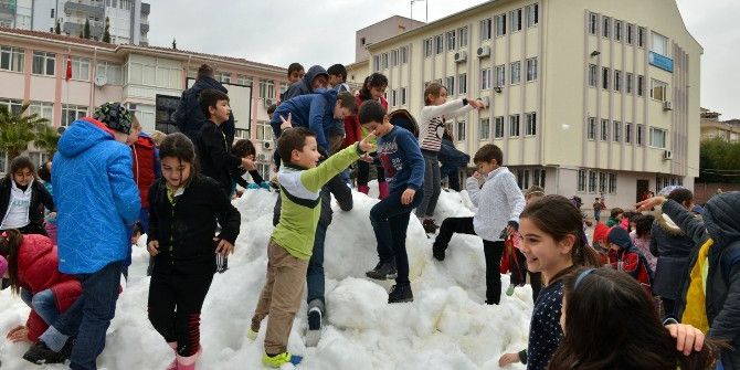 Konyaaltı’nda ‘Kar’ Heyecanı Devam Ediyor