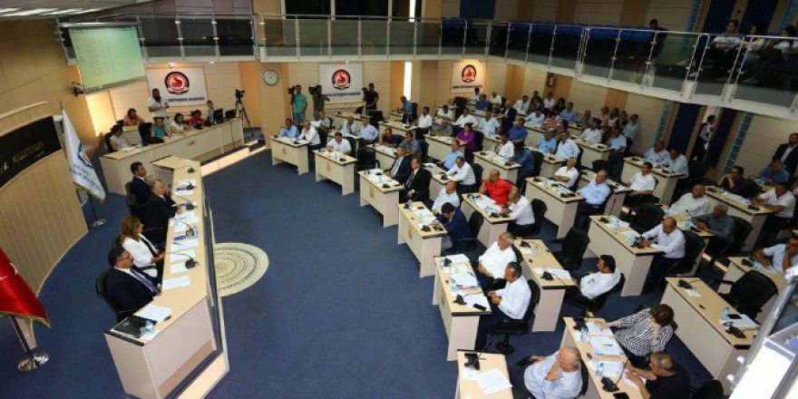 Büyükşehir’den 3 Bin Öğrenciye Öğrenim Yardımı