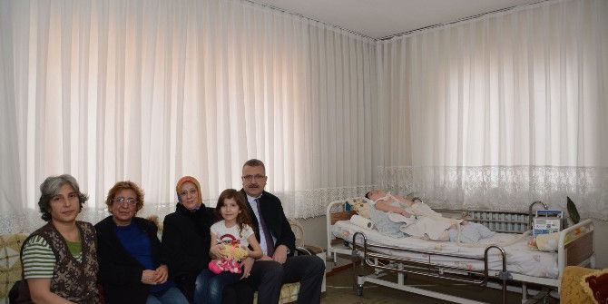 Karacabey Minik Mert İçin Seferber Oldu