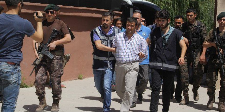 Tugay Komutanı Otal İle 3 Rütbeli Adliyeye Çıkarıldı