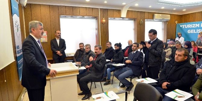 Hizmet Sektörü İşletmelerine Yönelik ‘Meslek İçi Eğitim Ve Gelişim Semineri’ Verildi
