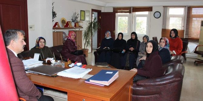 Ak Parti Kadın Kollarından Başkan Karakullukçu’ya Ziyaret