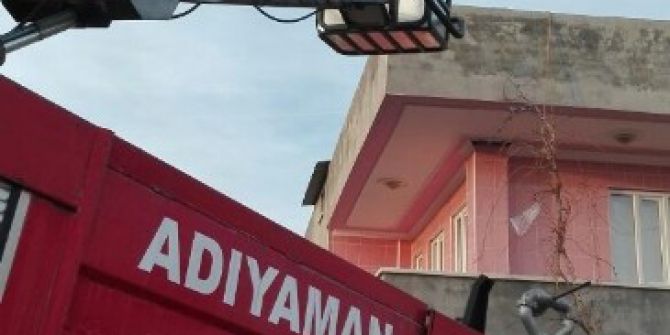 Terasta Mahsur Kalan Şahıs Kurtarıldı