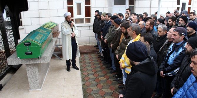 Uzman Çavuşun Öldürdüğü Baldızı Ve Kayınvalidesi Defnedildi