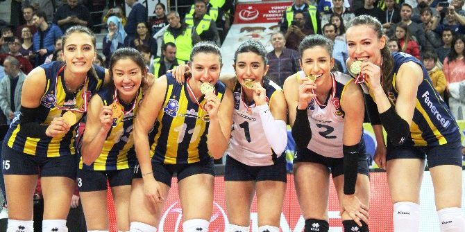 Kupa Voley Şampiyomu Fenerbahçe