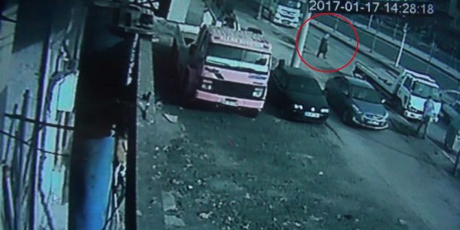 Otomobilin Çarptığı Yaşlı Adam Ağır Yaralandı