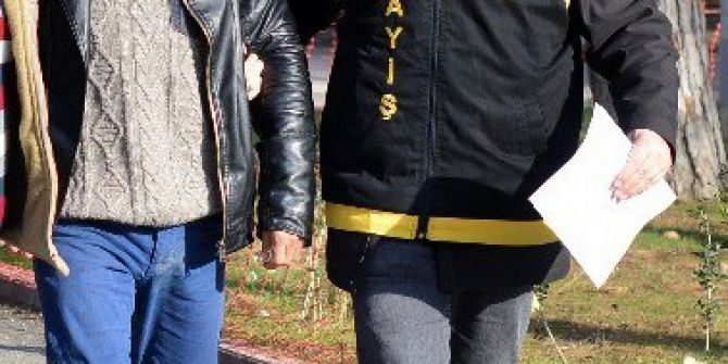 Vatandaşları Filmleri Aratmayacak Yöntemlerle Soydu