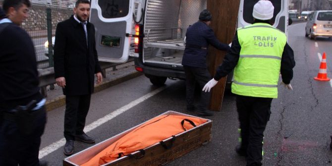 Yol Verme Kavgası İçin Aracından İndi Canından Oldu