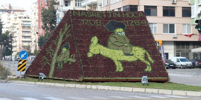 Nasrettin Hoca, Dikey Bahçede Tasvir Edildi