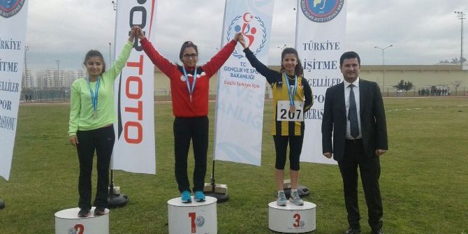 Adanalı İşitme Engelli Sporcular, Türkiye Şampiyonasından Başarı İle Döndü