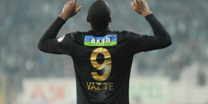 Kupanın Kralı Ricardo Vaz Te