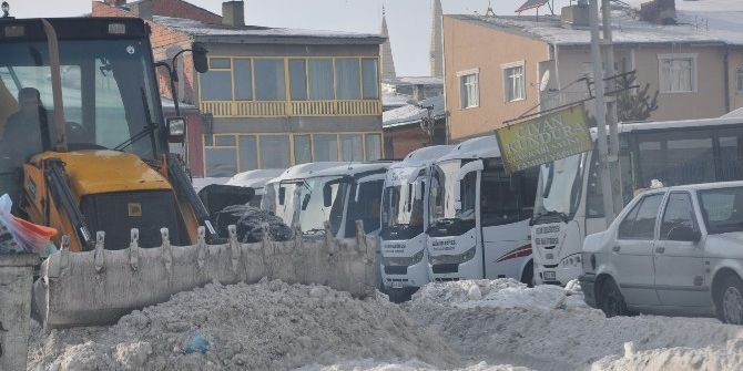 Selim Belediyesi’nin Karla Mücadelesi Devam Ediyor