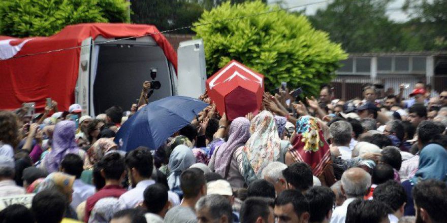 Şehit Komiser Yardımcısı Son Yolculuğuna Uğurlandı