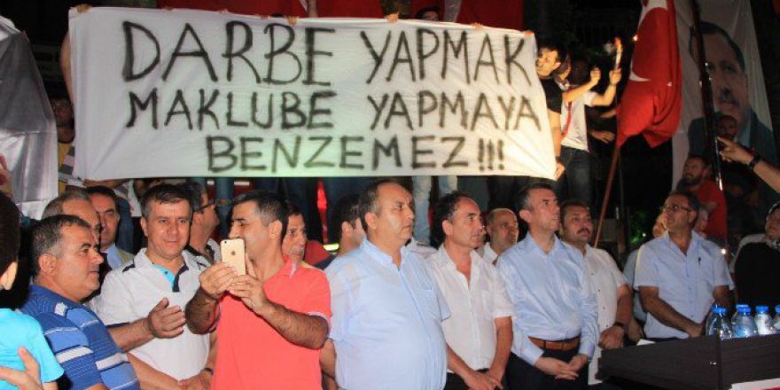 Demokrasi Nöbeti Devam Ediyor