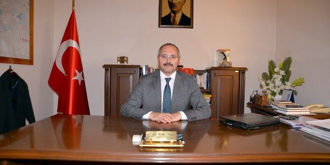 Gördes Kaymakamı Ve Belediye Başkanı Kaza Yaptı