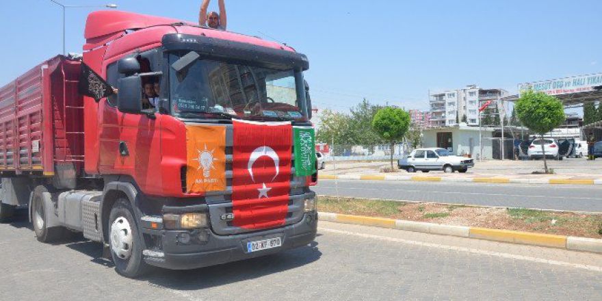 Kahtalı Kamyoncular Darbeyi Protesto Etti